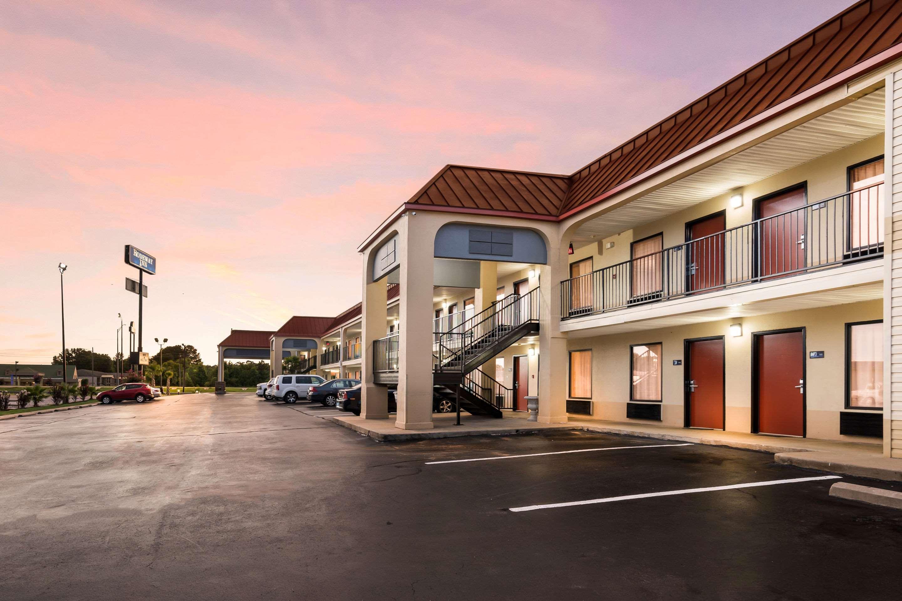 Surestay Hotel By Best Western Meridian Exterior photo
