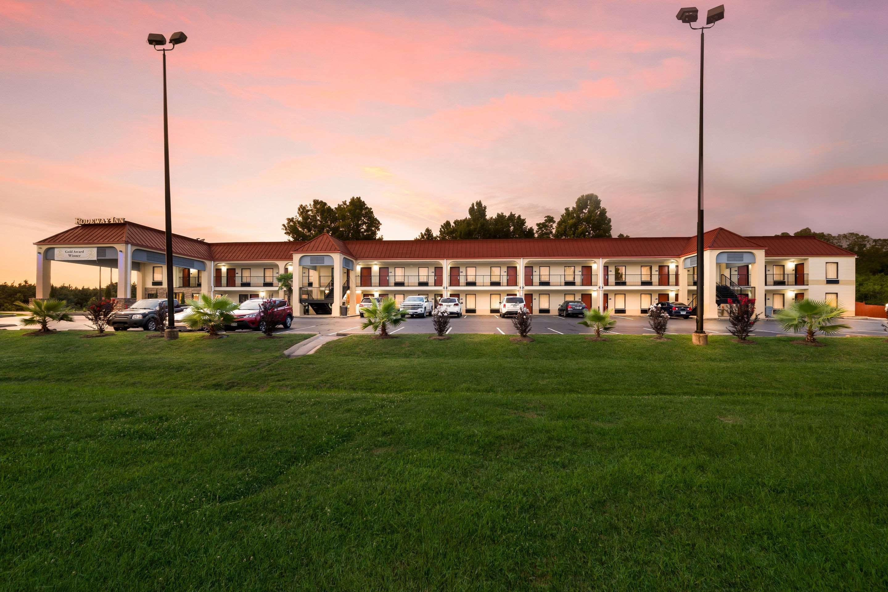 Surestay Hotel By Best Western Meridian Exterior photo