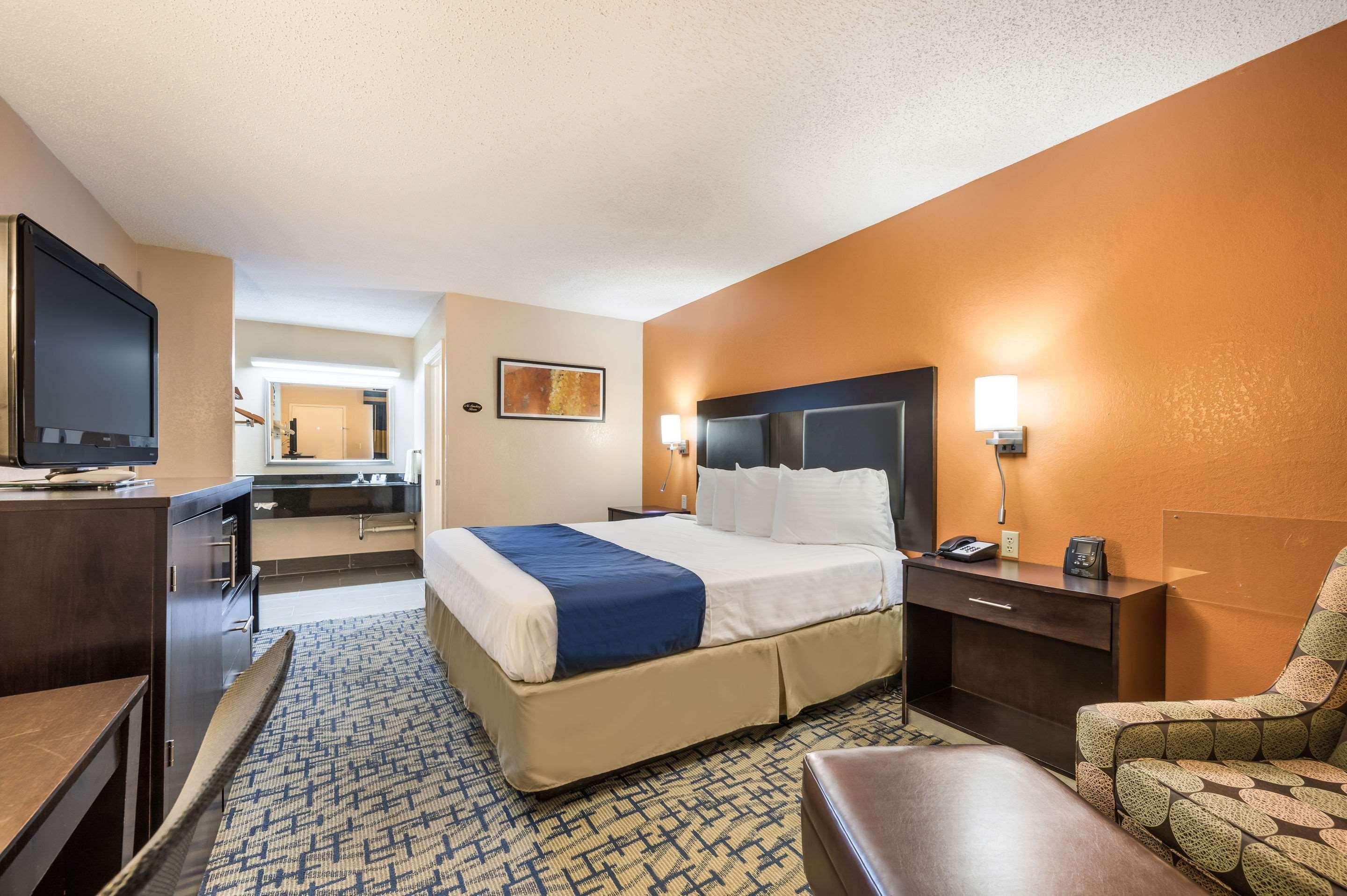 Surestay Hotel By Best Western Meridian Exterior photo