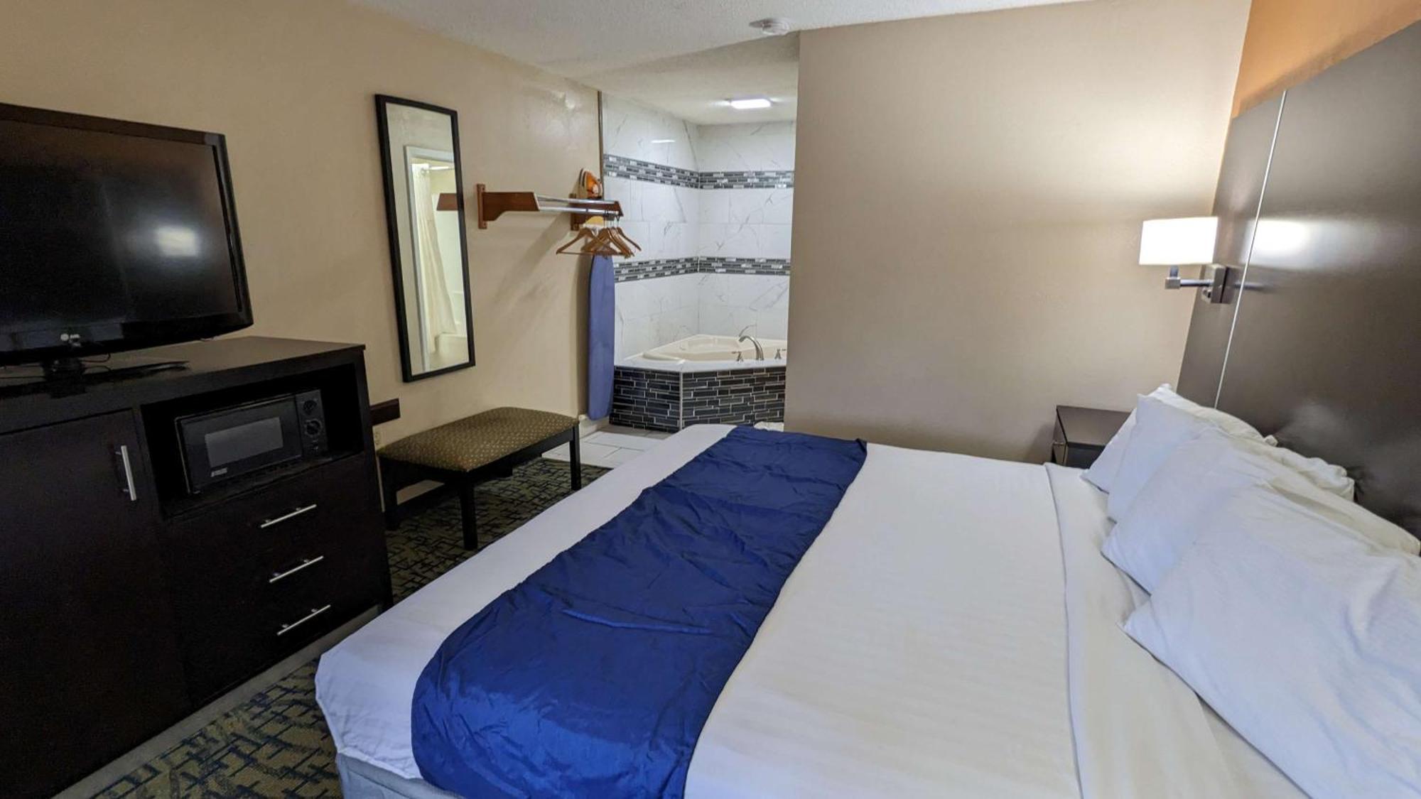 Surestay Hotel By Best Western Meridian Exterior photo